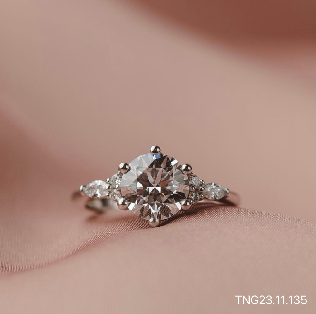 Gợi ý những mẫu nhẫn cầu hôn Platin kim cương sang trọng khiến trái tim nàng thổn thức