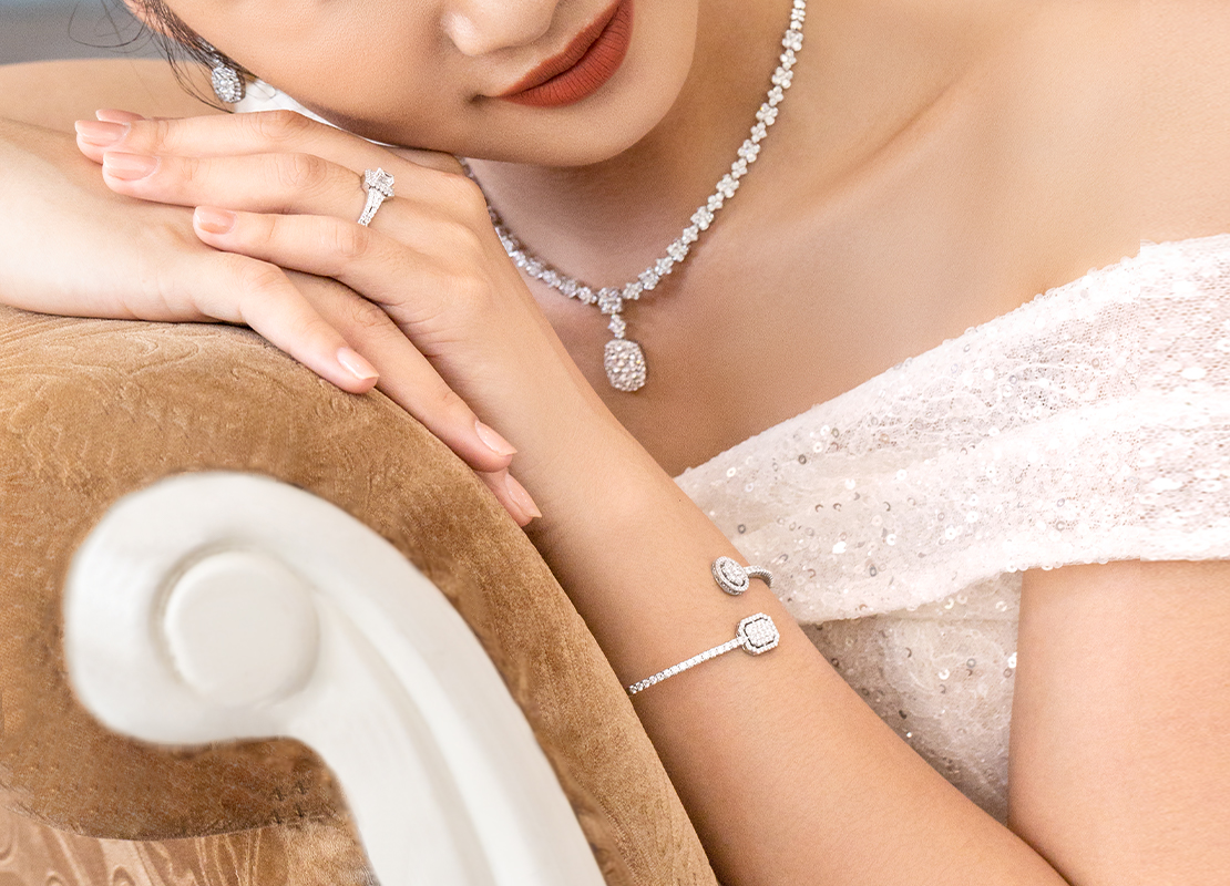 Vì sao các quý cô cần mua trang sức Platin Kim Cương trong tháng giáng sinh và dịp đầu năm ?