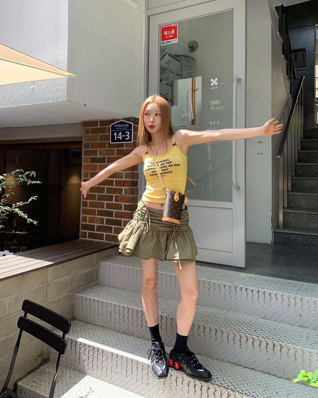 misochu đồ màu vàng