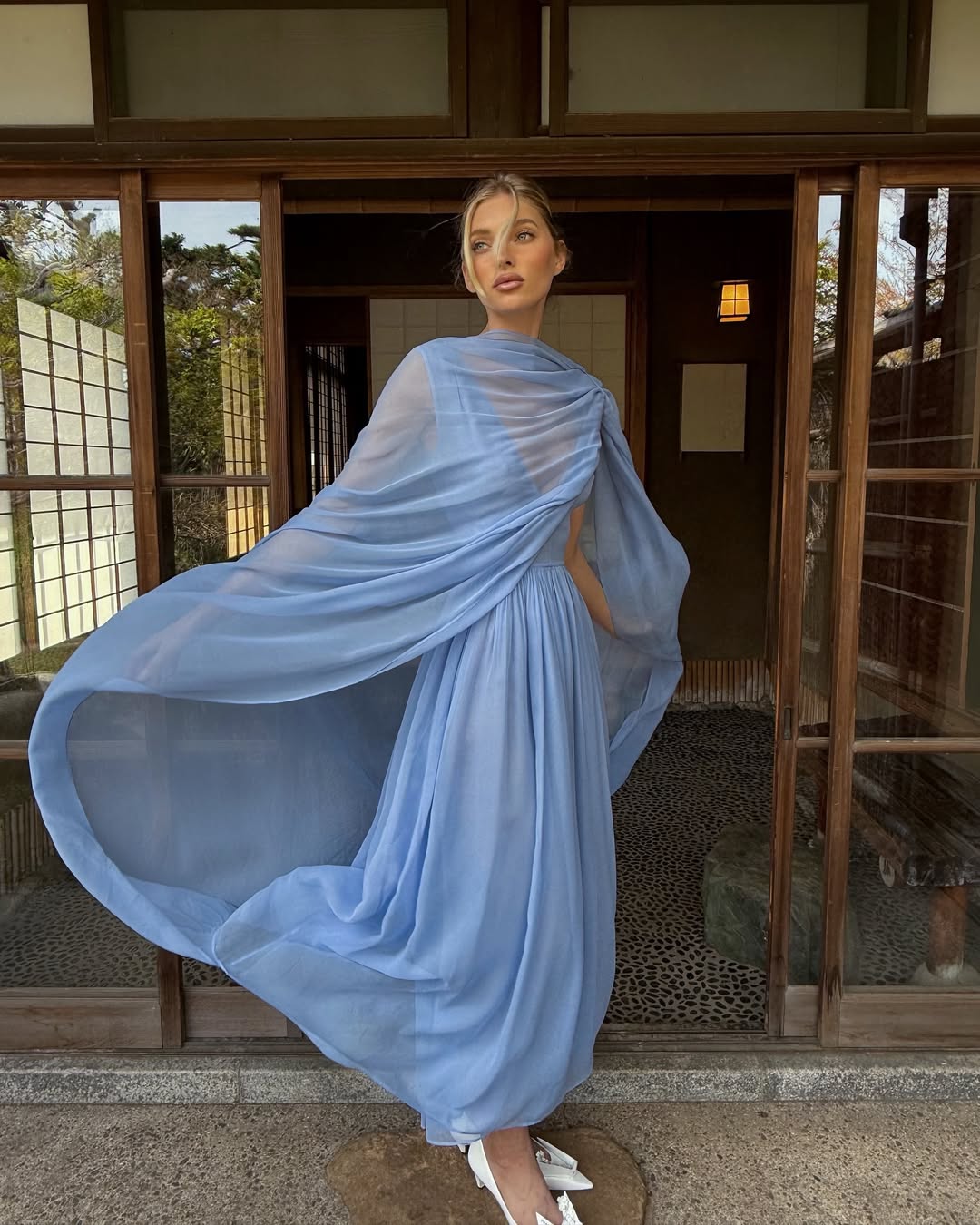 đầm dài phối kiểu nữ tính 