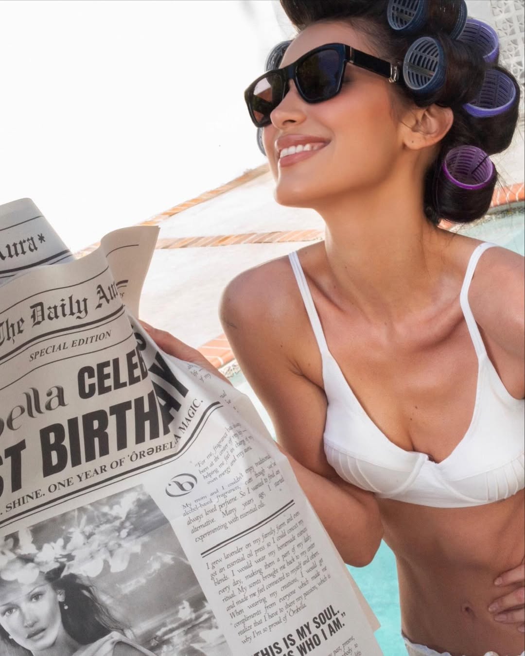 Bella Hadid bikini trắng