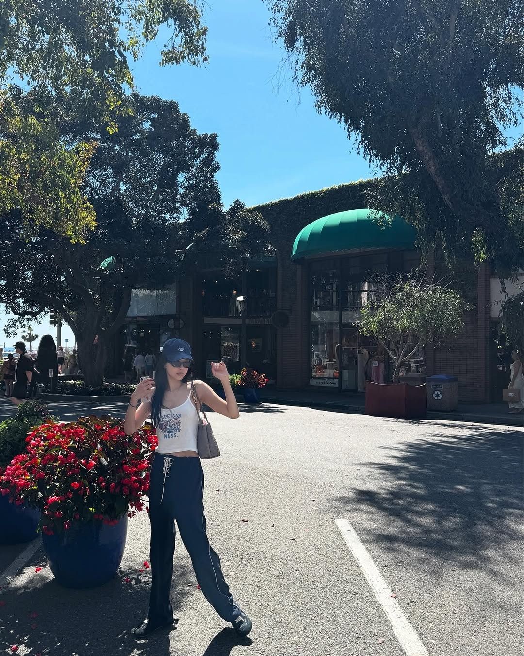 áo hai dây phối quần 