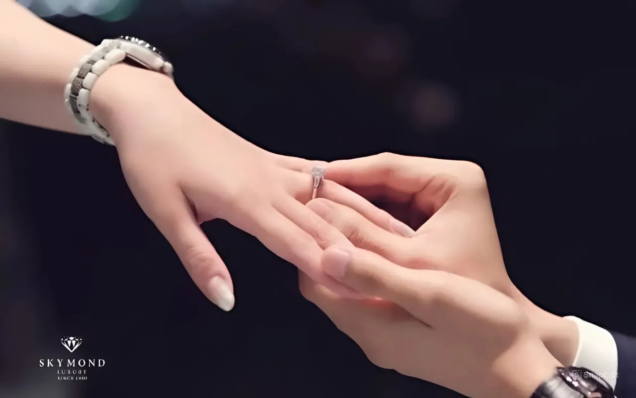 nhẫn cầu h&ocirc;n